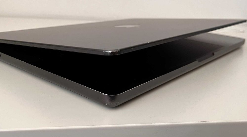 Apple Macbook Pro 16 M4 48GB ramu 512GB MDM