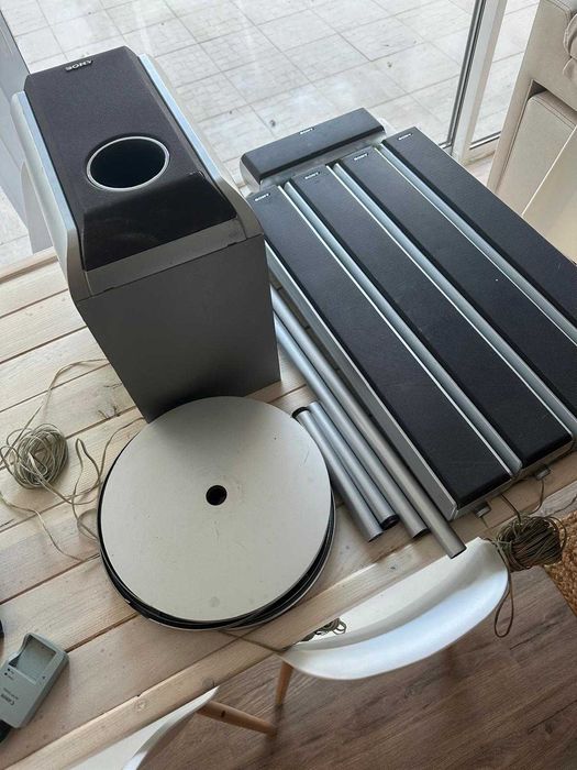 Sistema de som sony com fios e DVD