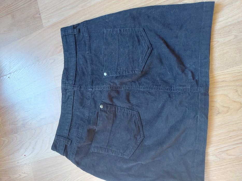 Mini spodniczka sztruksowa