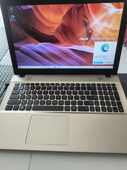 Laptop Asus X541U
