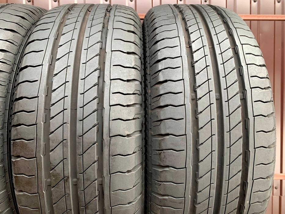 225/55 R17C Continental VanContact Ultra. Шини літні 4 шт.