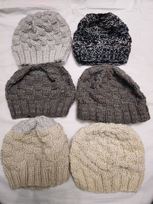 Шапка ручная работа вязаная
