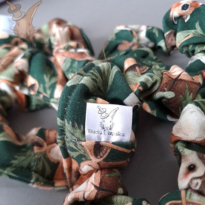 Scrunchie do włosów z motywem lasu - zieleń