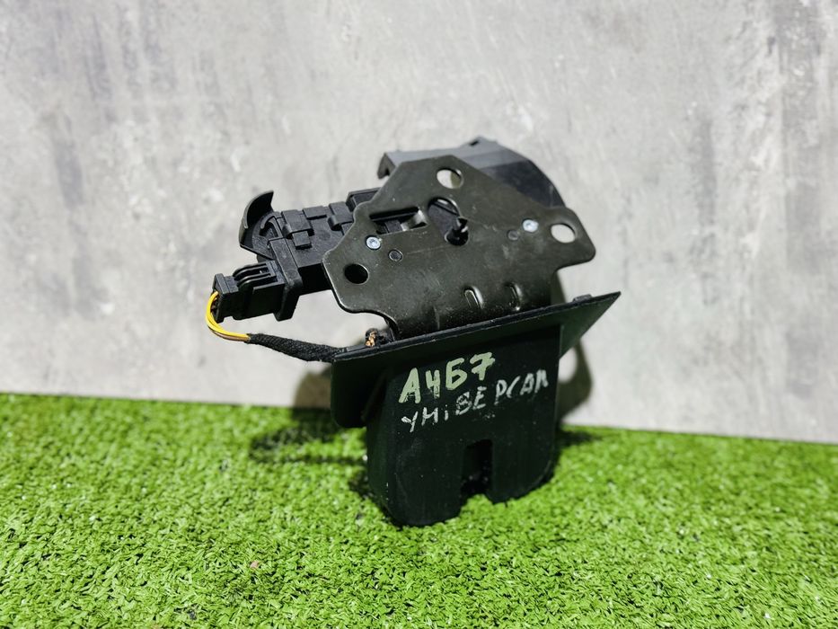 Замок задній ляди Ауді А4 Б6 7 кришки багажника Audi A4 B6 7