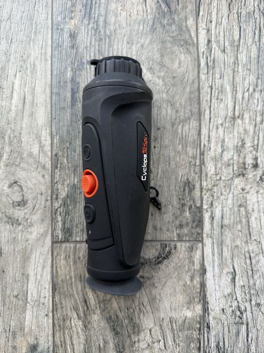 Тепловізор ThermEye Cyclops 325 PRO