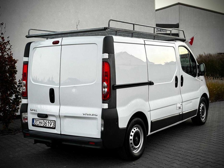 Opel Vivaro 2.0 CDTI • 114 KM • Klimatyzacja • HAK • 3 Osoby •