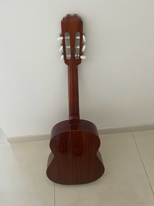 Guitarra Clássica Admira  1/2 (criança)