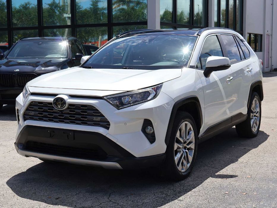 Toyota RAV4 Limited Gasoline      2019