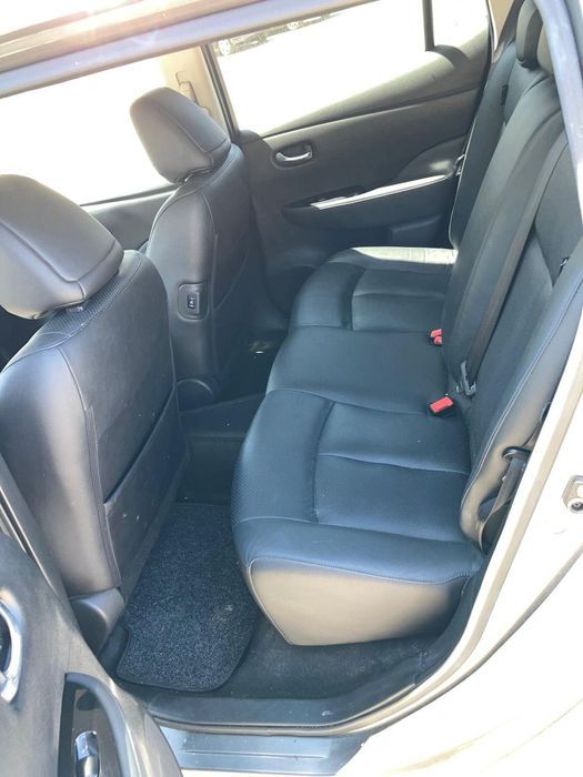 Nissan Leaf para peças