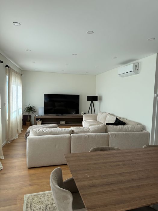 Apartamento T2 - Vialonga - Urbanização Encosta do Moinho