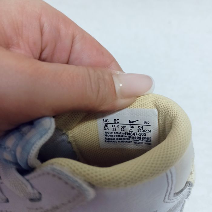 Оригінал NIKE Шкіряні кросівки,хайтопи,черевики для дівчинки,22 розмір