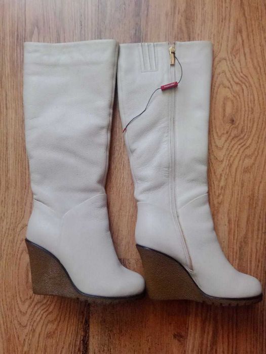 Продам зимние сапоги