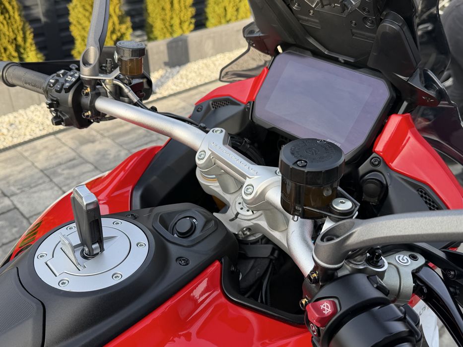 Ducati multistrada v4 pikes peak