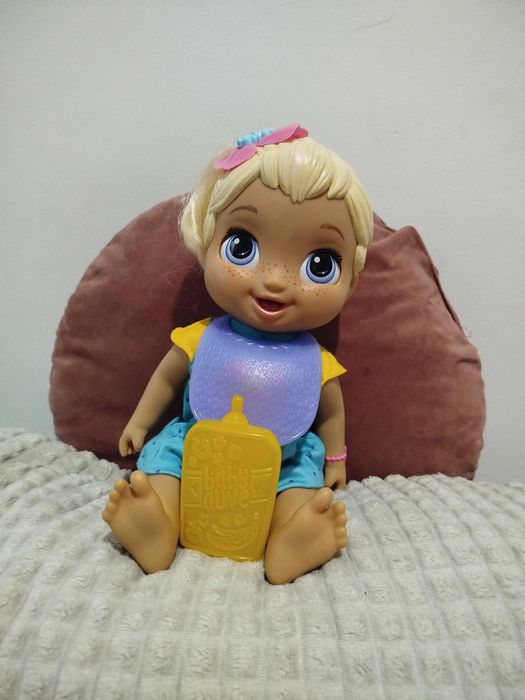 Boneca Baby Alice Bebé Cresce - usada - excelente estado de conservação, completa em acessórios