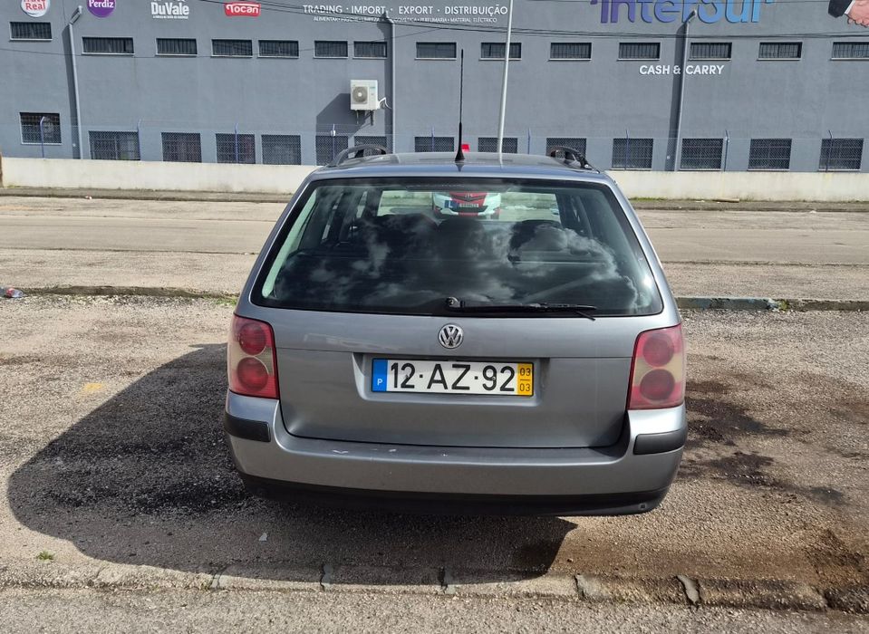 Passat 1.9TDI 130cv  com 165.000km. Negociável 
Distribuição trocada a 500km
Revisão óleo e filtros 
Pneus novos 
Pastilhas da frente