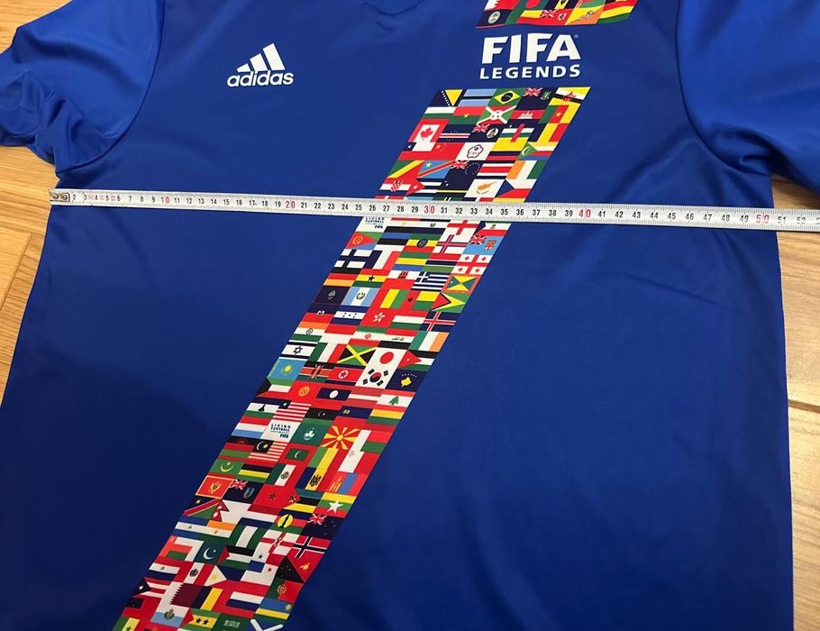 Колекційна футболка Adidas FIFA Legends розмір М