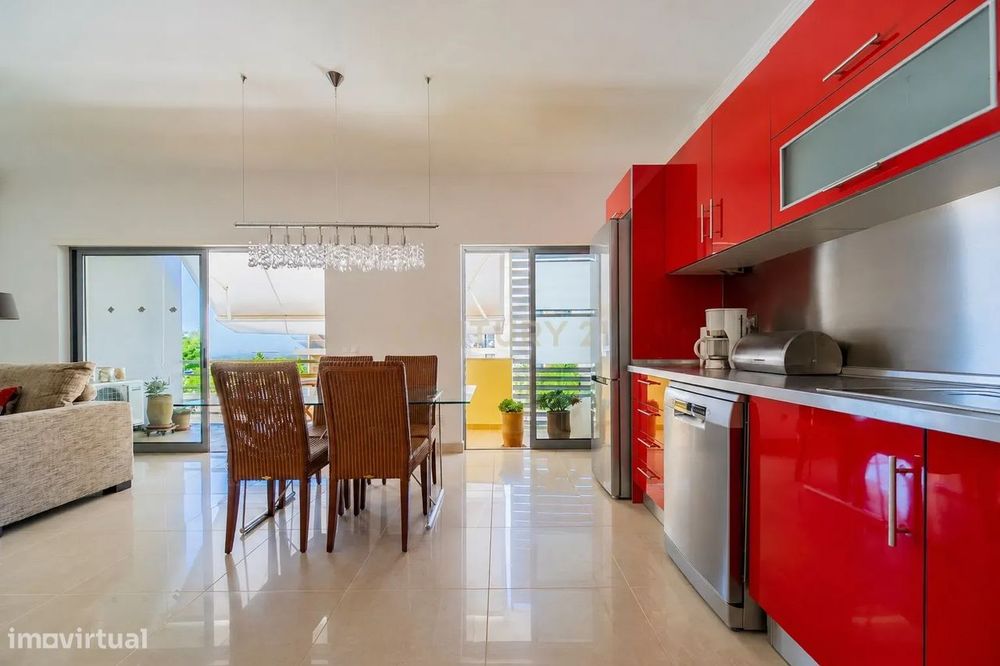Apartamento T2 junto aos Mercados de Olhão, com elevador, garagem e ar