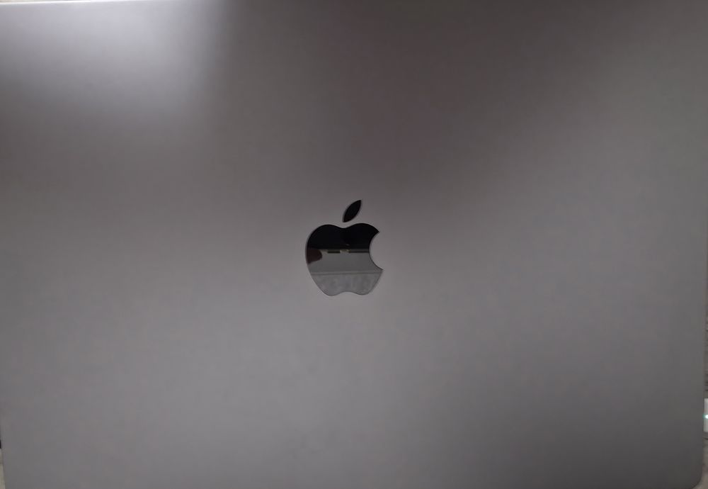 Macbook pro 16 2021 m1 pro 16/512