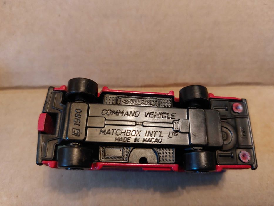 Matchbox Command Vehicle 1980426020376140195843