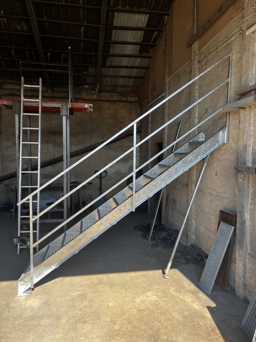 Sprzedam schody stalowe dostepne od ręki