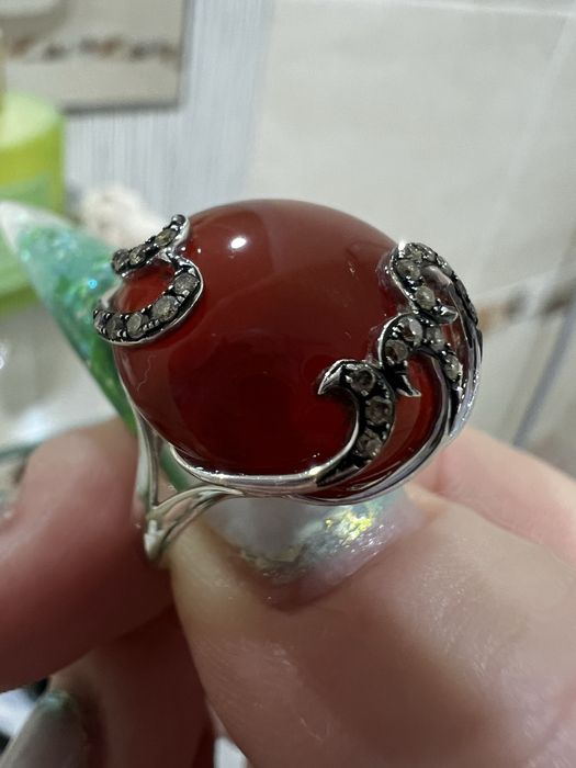 Золотые серьги,кулон и кольцо 585 пр.с природными бриллиантами