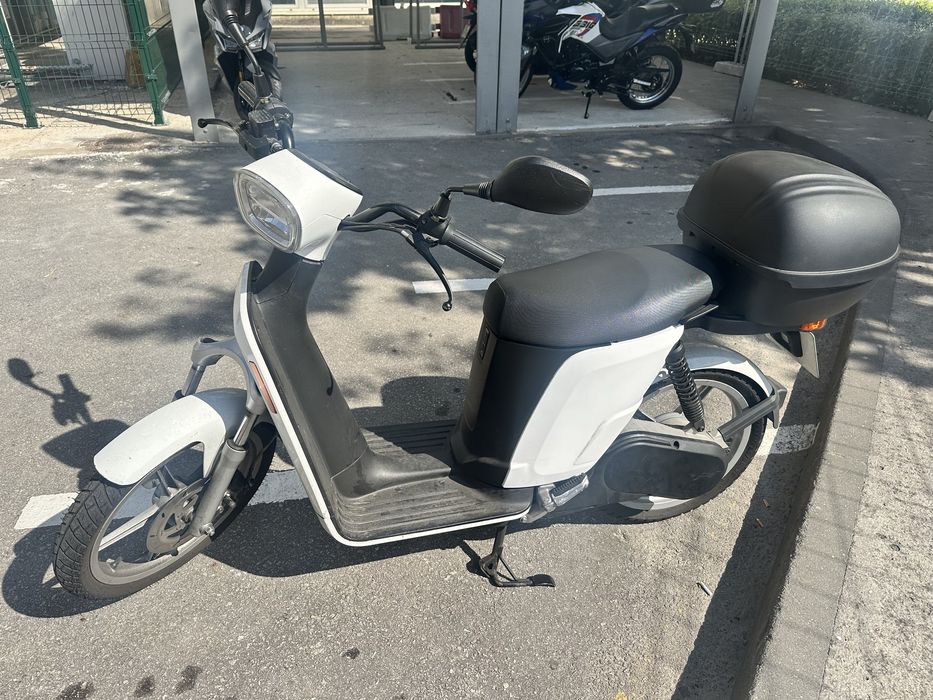 Askoll ES eletrica Motociclo equivalente 125cc