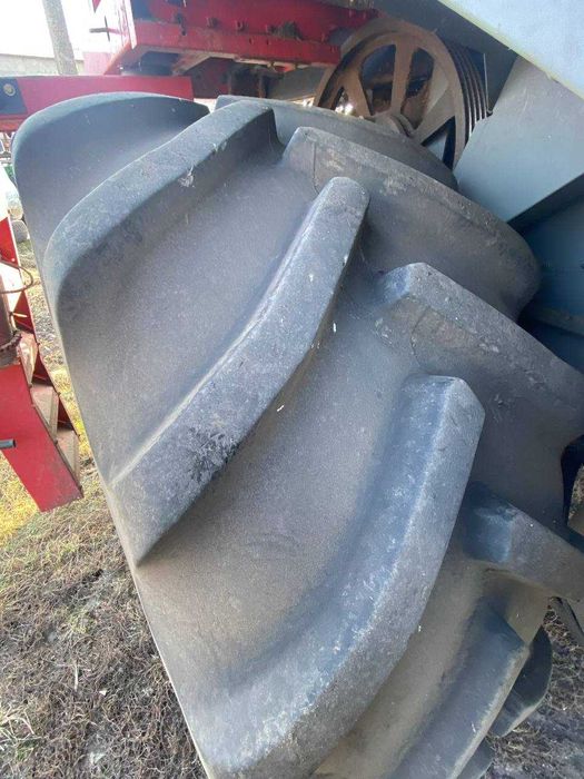 Продам зернозбиральний комбайн Massey Ferguson 7278