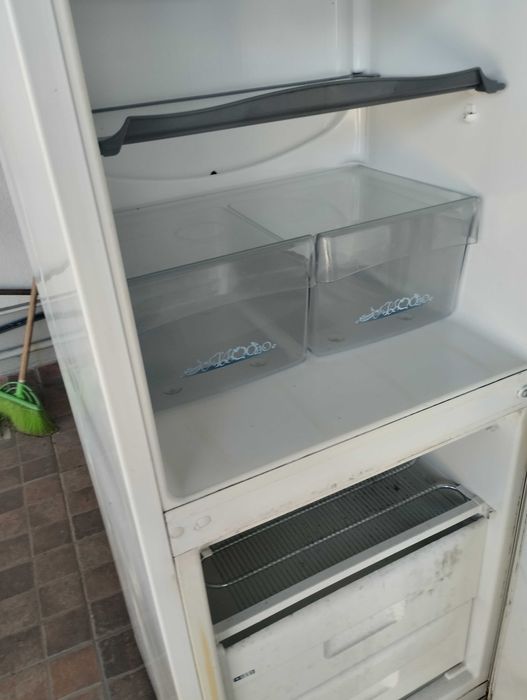 Frigorífico 2 em 1 frigorífico e arca