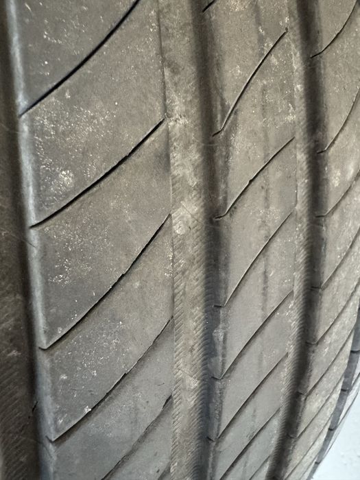 Michelin e.Primacy 235/55 R19 – 4 szt. – prawie nowe
