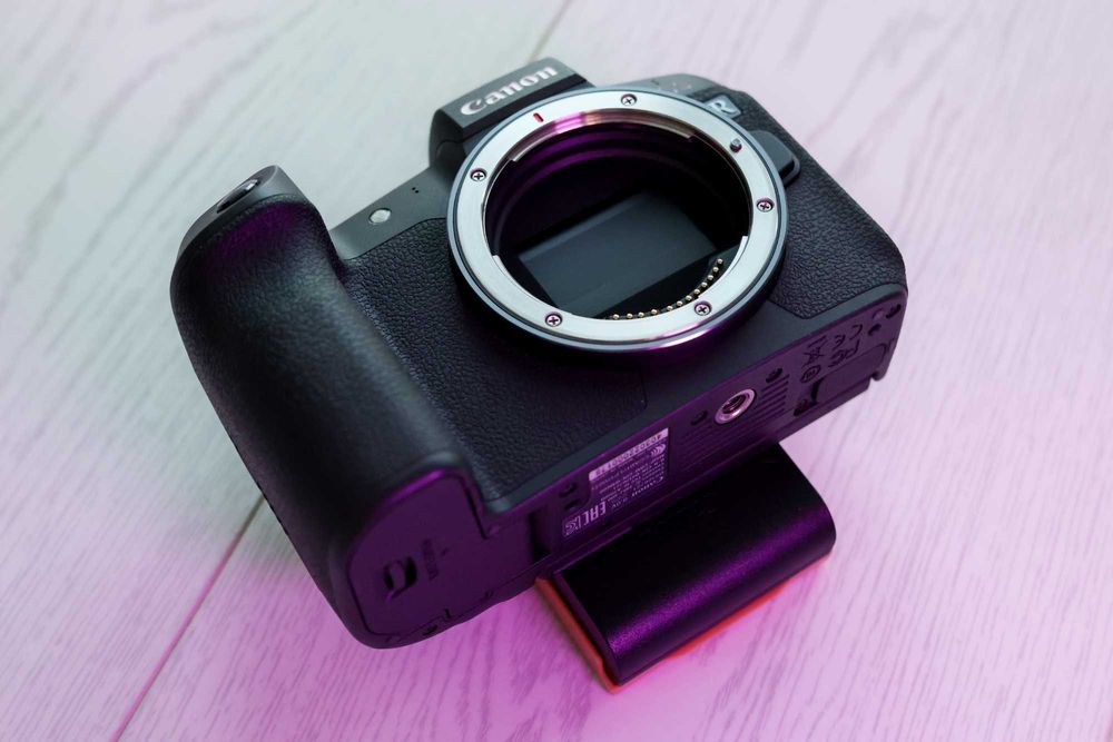 Canon EOS R, stan idealny, jak nowy. Okazja Kraków, Bochnia