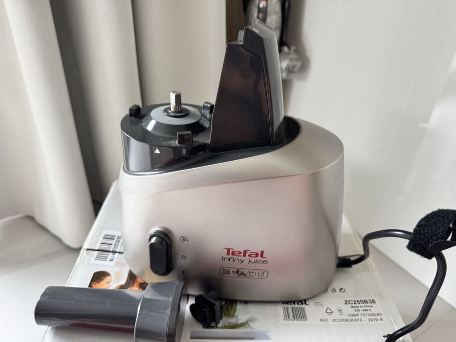 Wyciskarka wolnoobrotowa Tefal Infiny juice zc255b38
