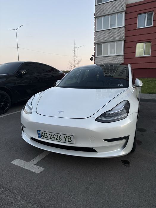 Продам Tesla Model 3