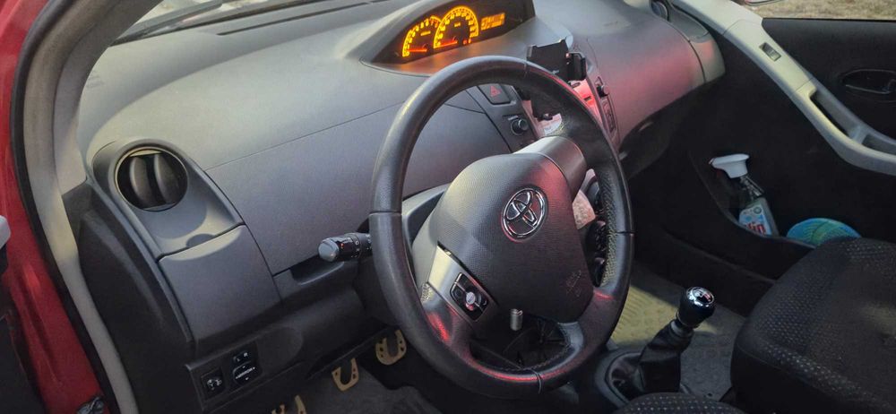 Toyota Yaris 2011