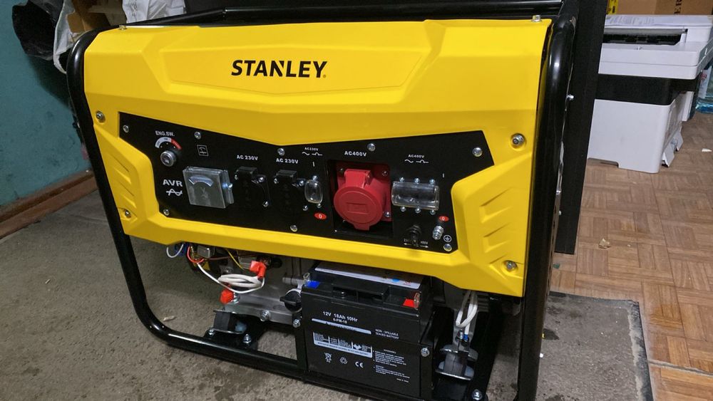 Генератор бензиновий 3-х фазний, Stanley Fatmax 5квт/5.5квт sg5600b