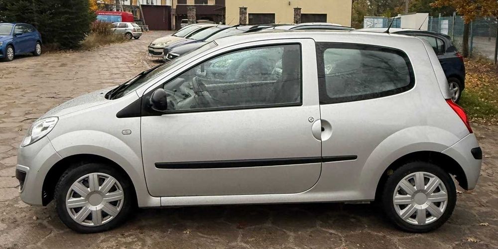 Twingo 2007 1.1 ben bardzo ładny 100% sprawny RACHUNKI bez rdzy