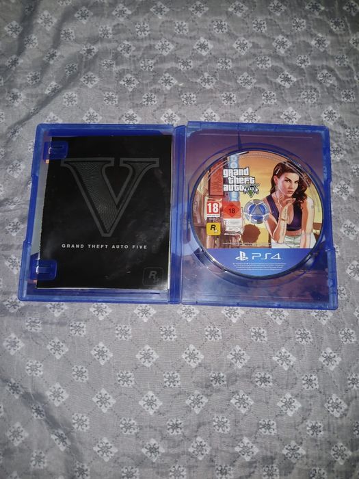 VENDO GTA V em prefeitas condições