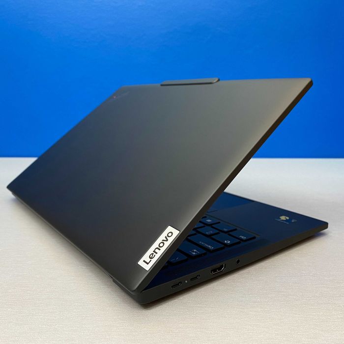 Lenovo ThinkPad T14s Gen 6 - 14" | Snapdragon X Elite X1E-78-100 12-Cores | 32GB | 1TB