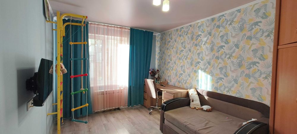 Продам з ремонтом 3к.кв. з газом!