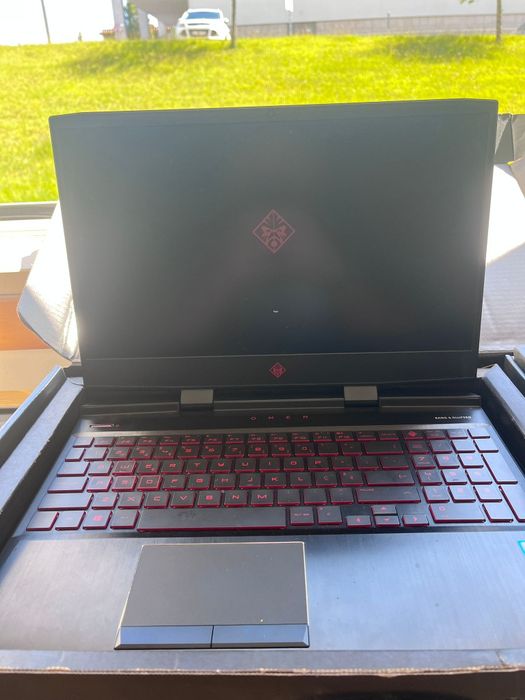 HP omen 15 com 2 TB de disco e 16 GB RAM