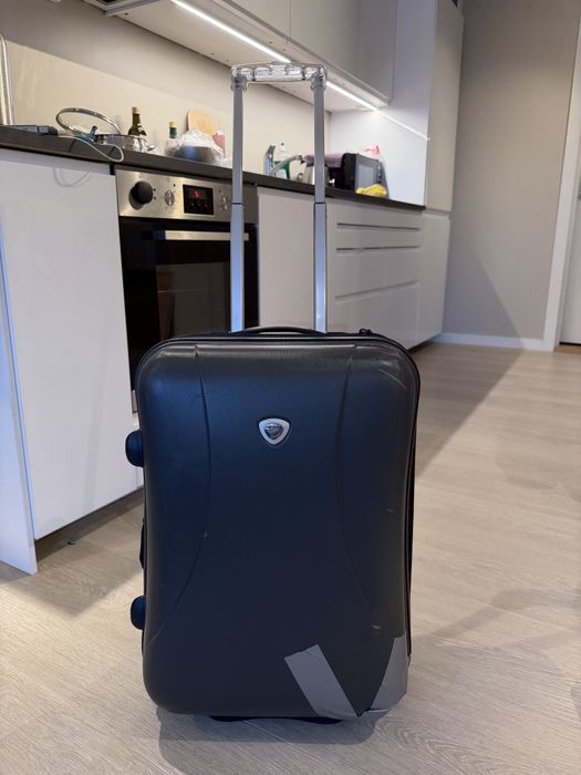 Валіза Pierre Light для подорожі   розмір М