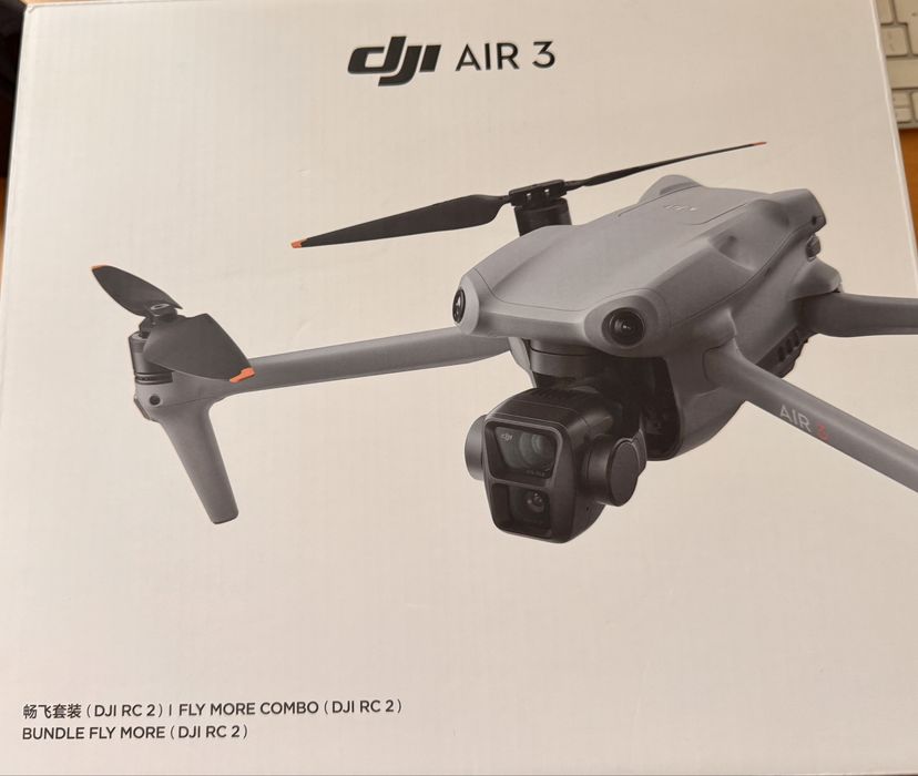 Dron Dji Air3 combo