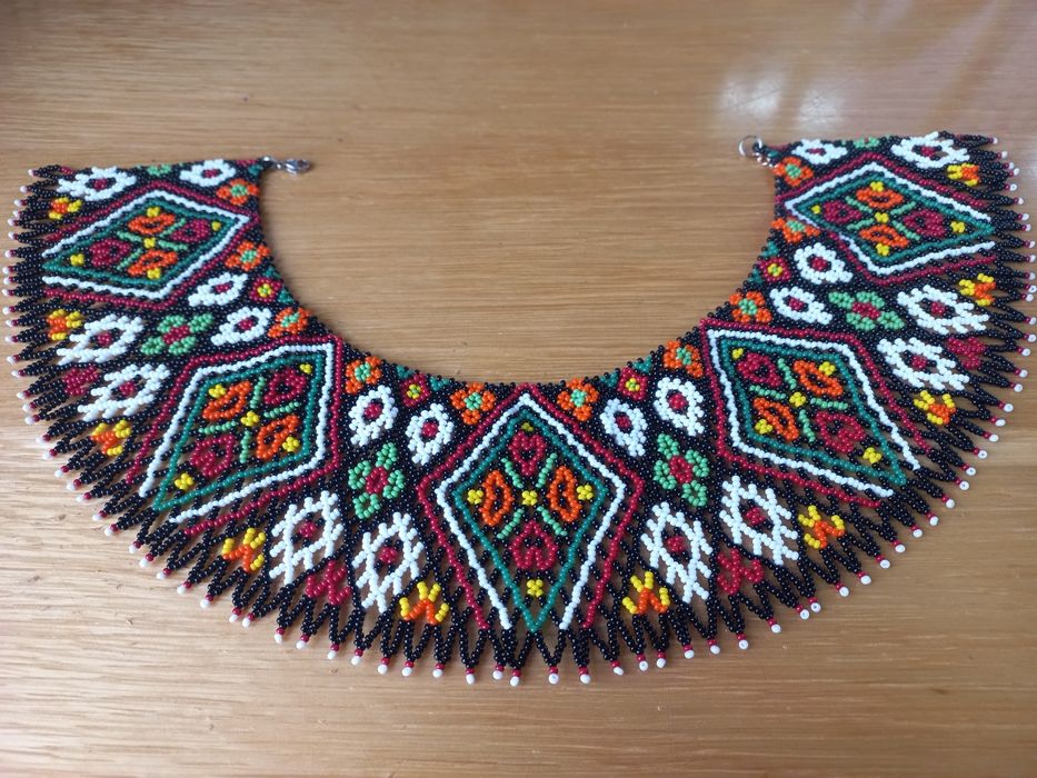 Традиційна українська силянка з бісеру до вишиванки, намисто, кольє