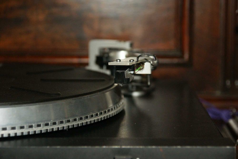 Gramofon Bernard