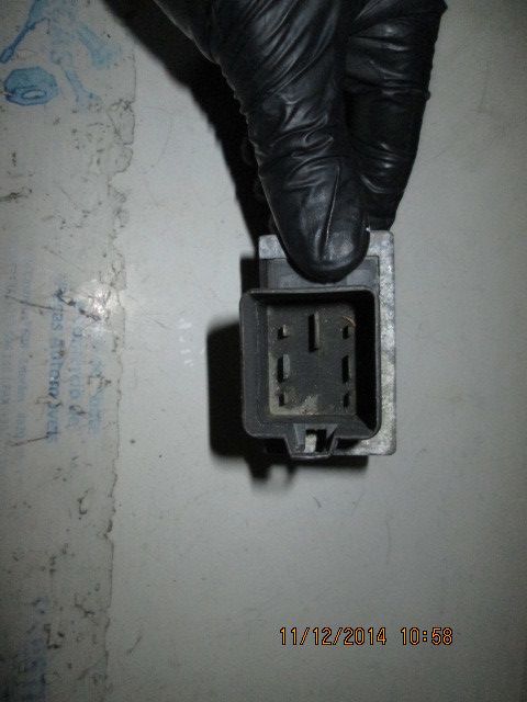 Botão / interruptor electromecânico / relé RENAULT Clio III (BR0/1, CR