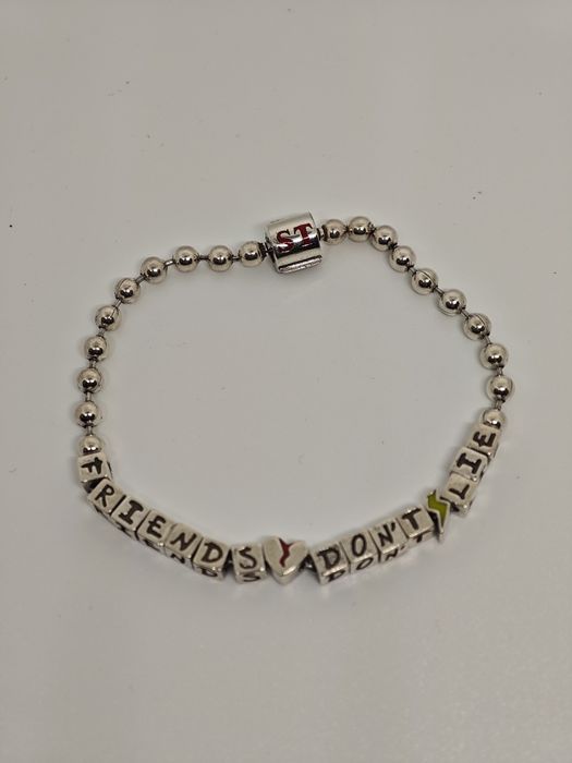 Pulseira Stranger Things pandora