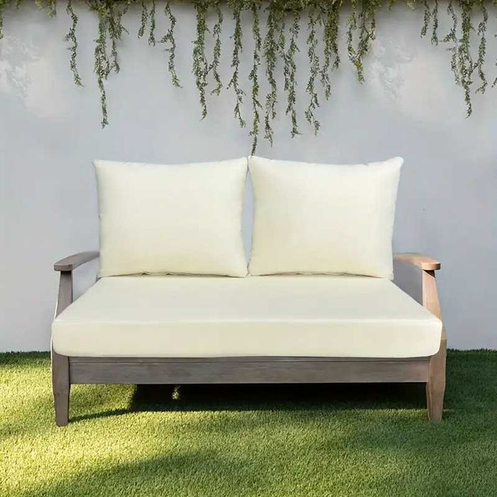 Матрасы, подушки для беседки, бунгало, лежанки, качели.