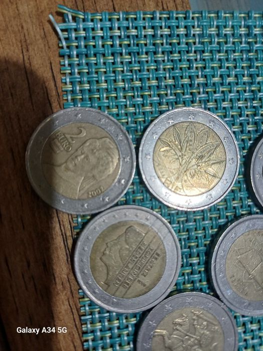 Vendo moedas de 2€
