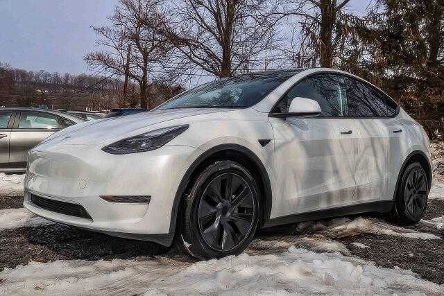 2025 Tesla Model Y Long Range