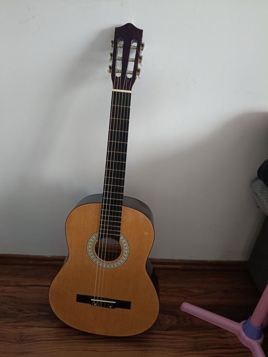 Gitara klasyczna nowa