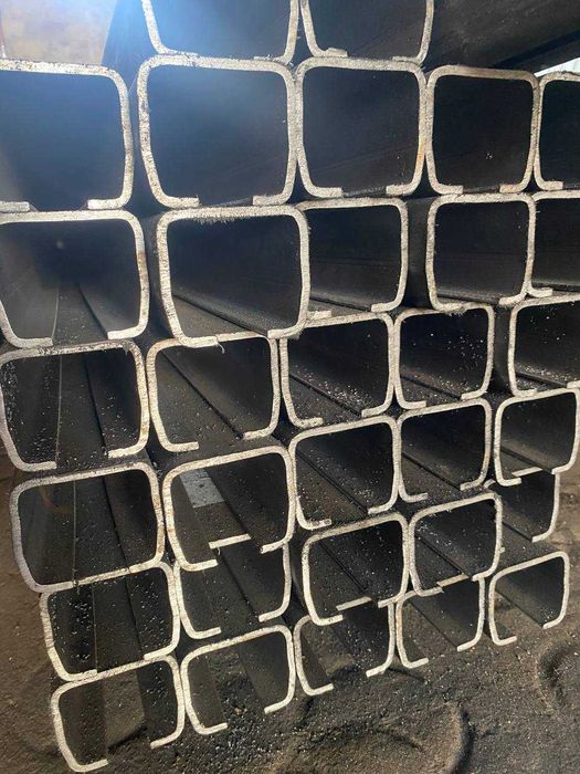 Фурнитура на ворота, Направляющая для откатных ворот, Откатные ворота